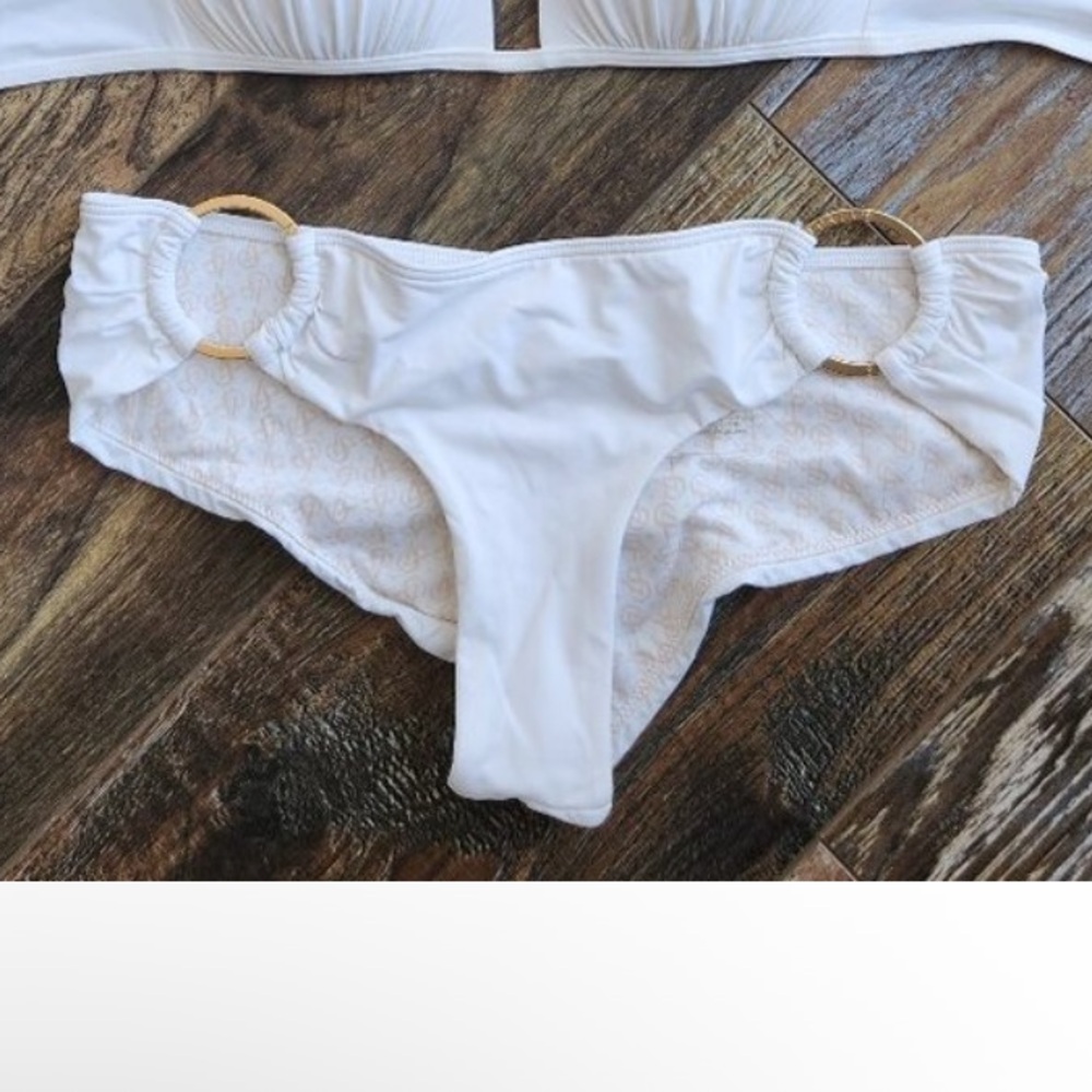 I am in search of these Victoria Secret bikini bottoms in M